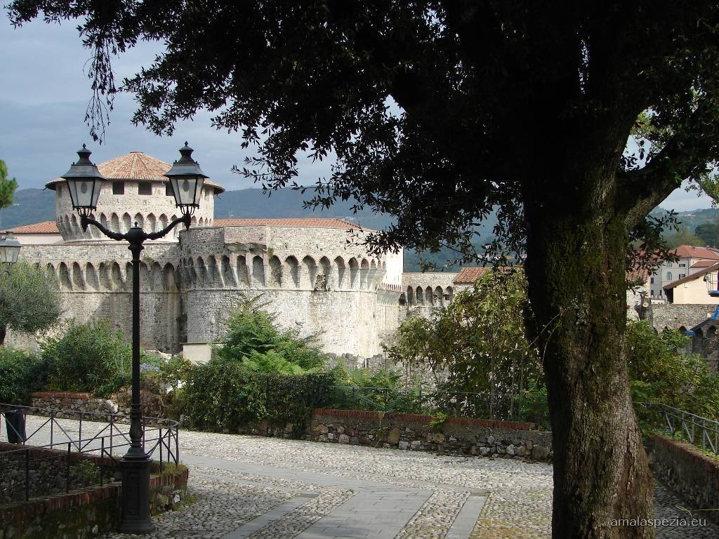 Sarzana: Antico Borgo Medioevale