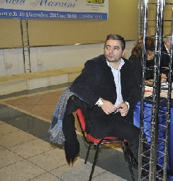 R776.jpg
